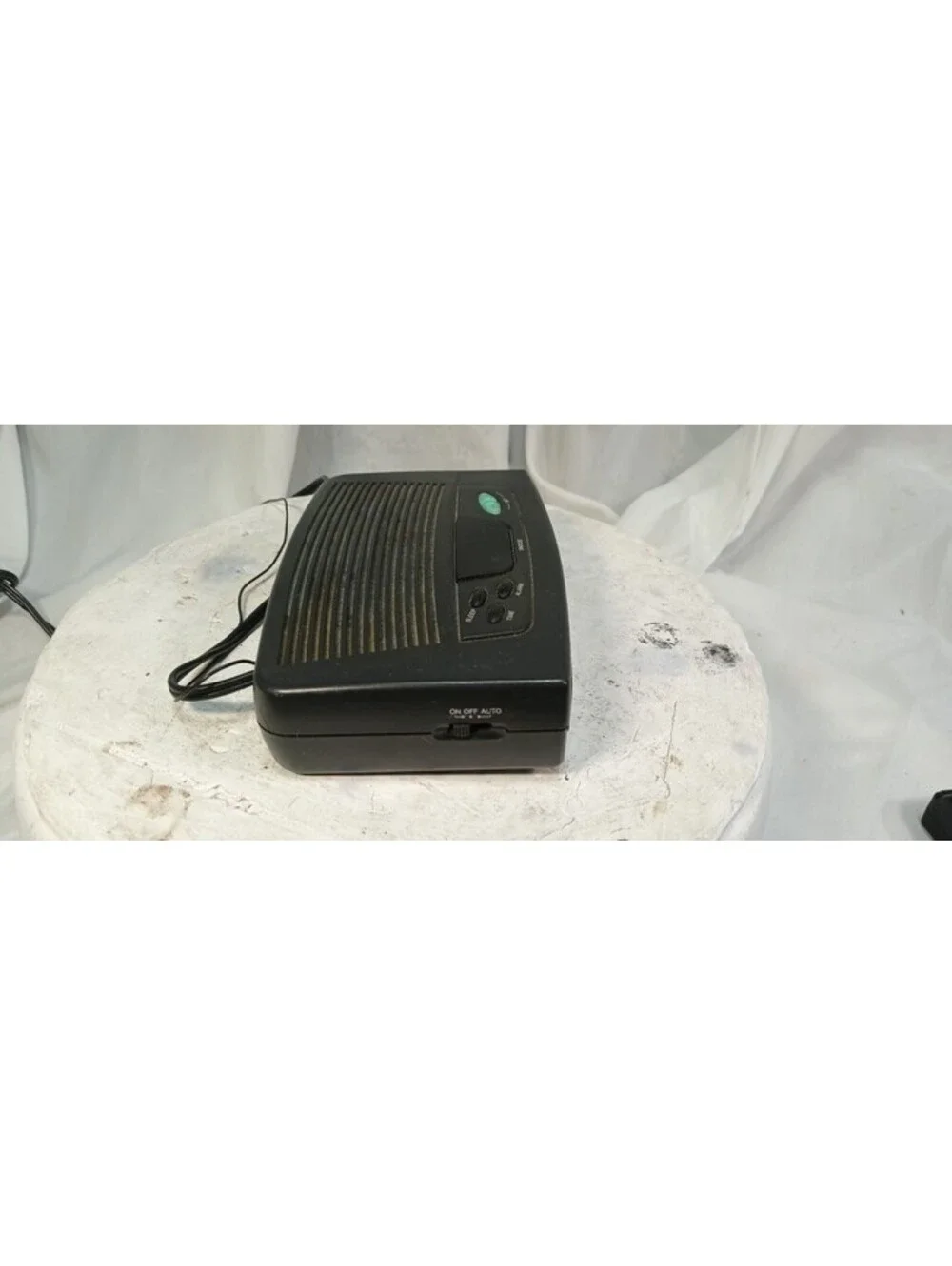 Newtech CR-5313 AM/FM Clock Radio Corded Electric with Battery Backup Tested